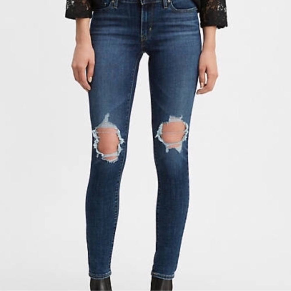 NWT Levi's 711 Skinny Jeans Size 27